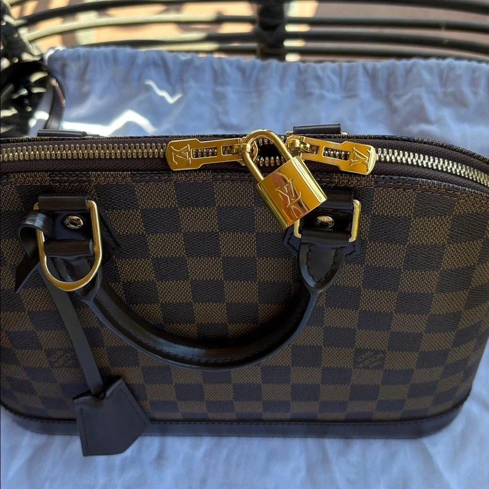 Louis Vuitton Alma pm - Picture 6 of 17